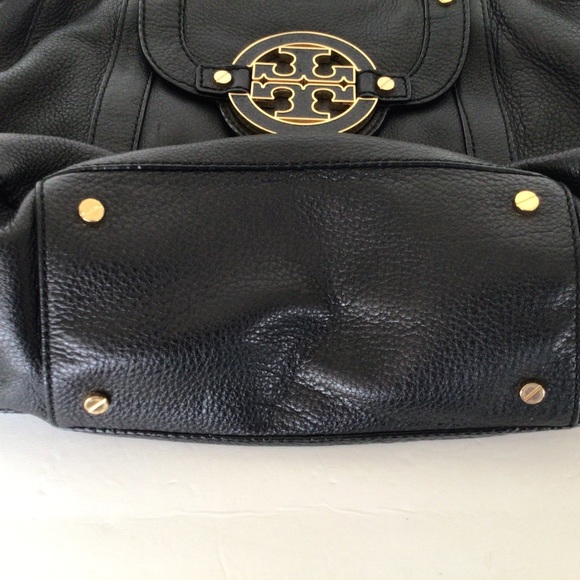 TORY BURCH BLACK PEBBLE LEATHER HOBO BAG - Picture 11 of 17